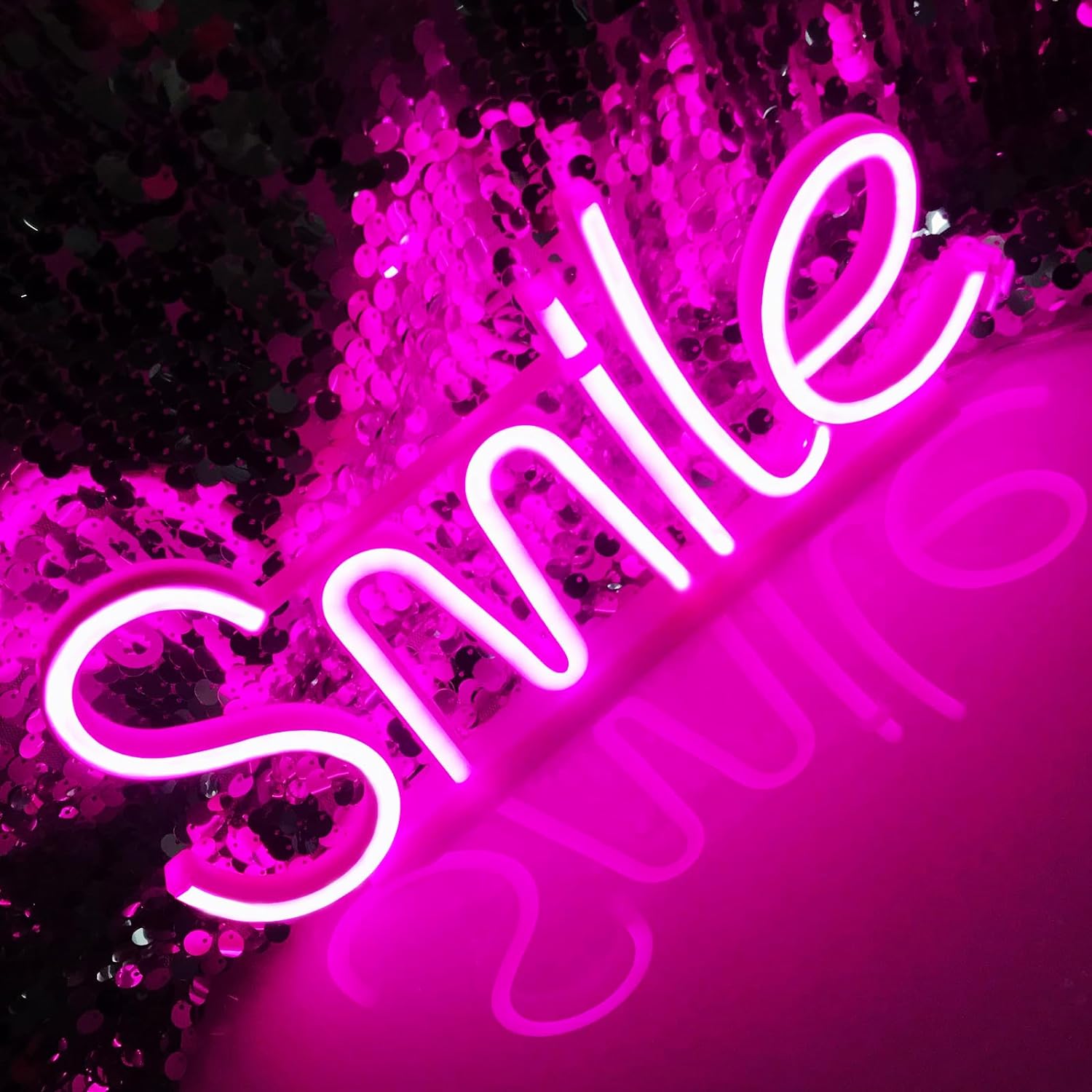 SMILE osvijetljena LED lampica na zidu